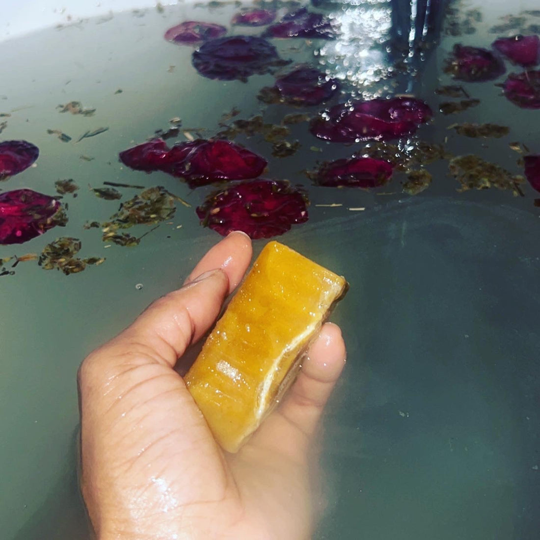 A warm bath prepared with herbs and healing intentions , it contains Roses, Rosemary, and other intention herbs.The Bar soap is a SGC Turmeric soap.